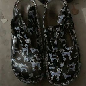 Alegria black and blue dog print nursing shoe